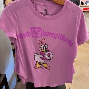 NWT Disney Parks 2026 Walt Disney World Daisy Duck bedazzled T-Shirt XL and S
